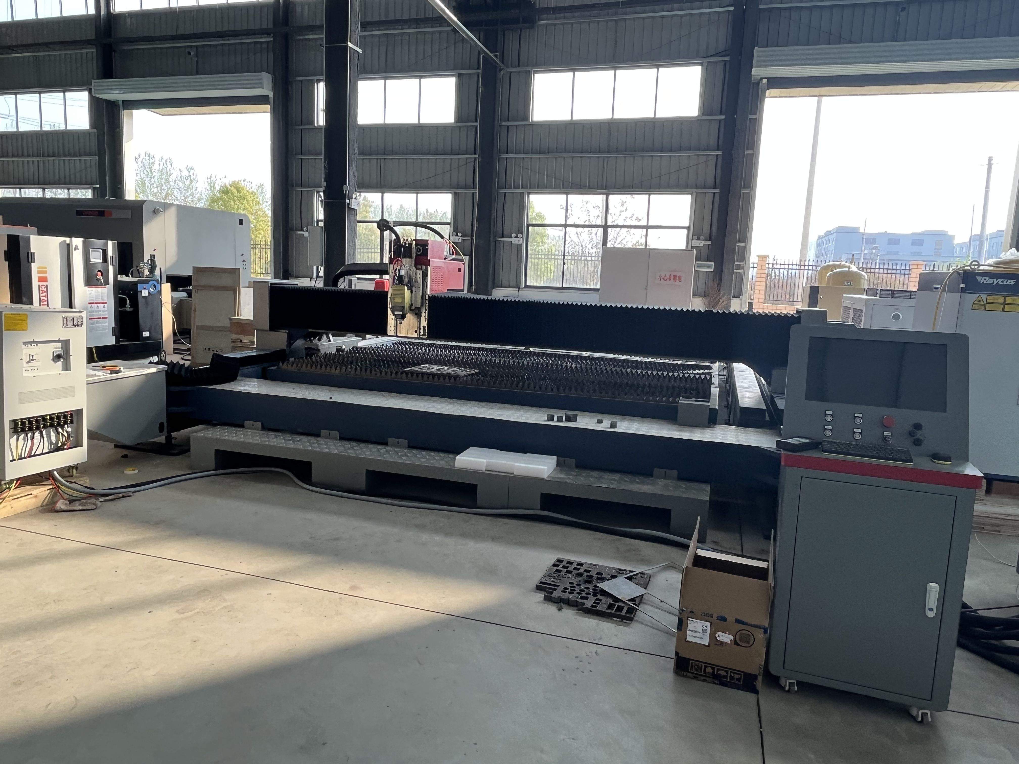 3015 Fiber Laser Metal Cutting - Industrial Laser Systems avis et prix